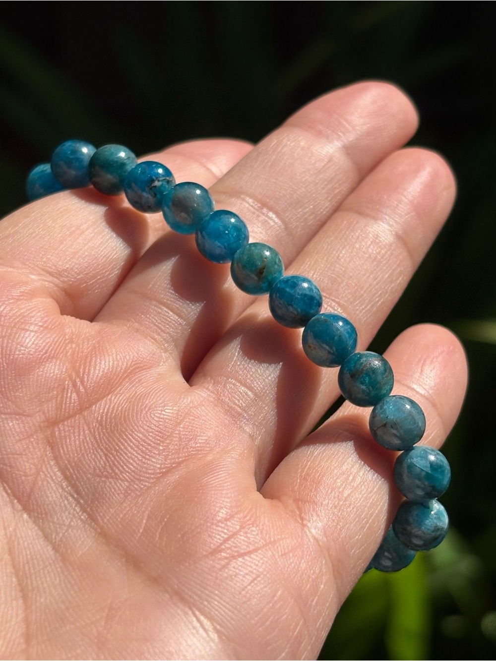 7.5mm Dainty Stretchable Blue Apatite Bracelet 2616 - Picture 4 of 7
